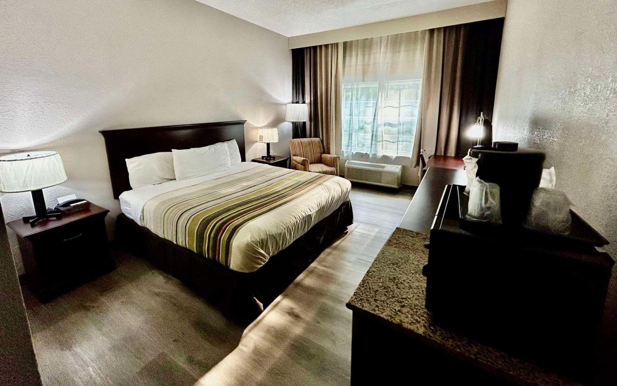 Country Inn & Suites By Radisson, Columbus, Ga Экстерьер фото