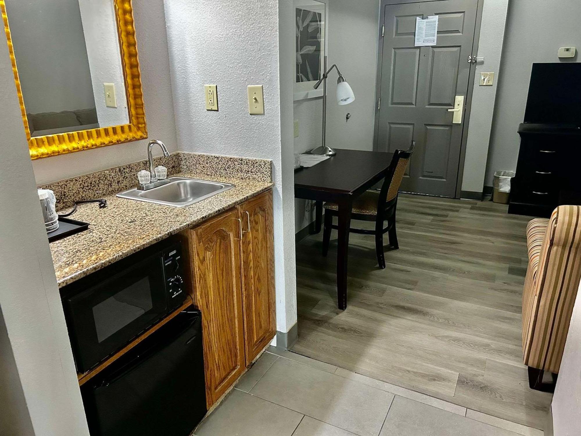 Country Inn & Suites By Radisson, Columbus, Ga Экстерьер фото