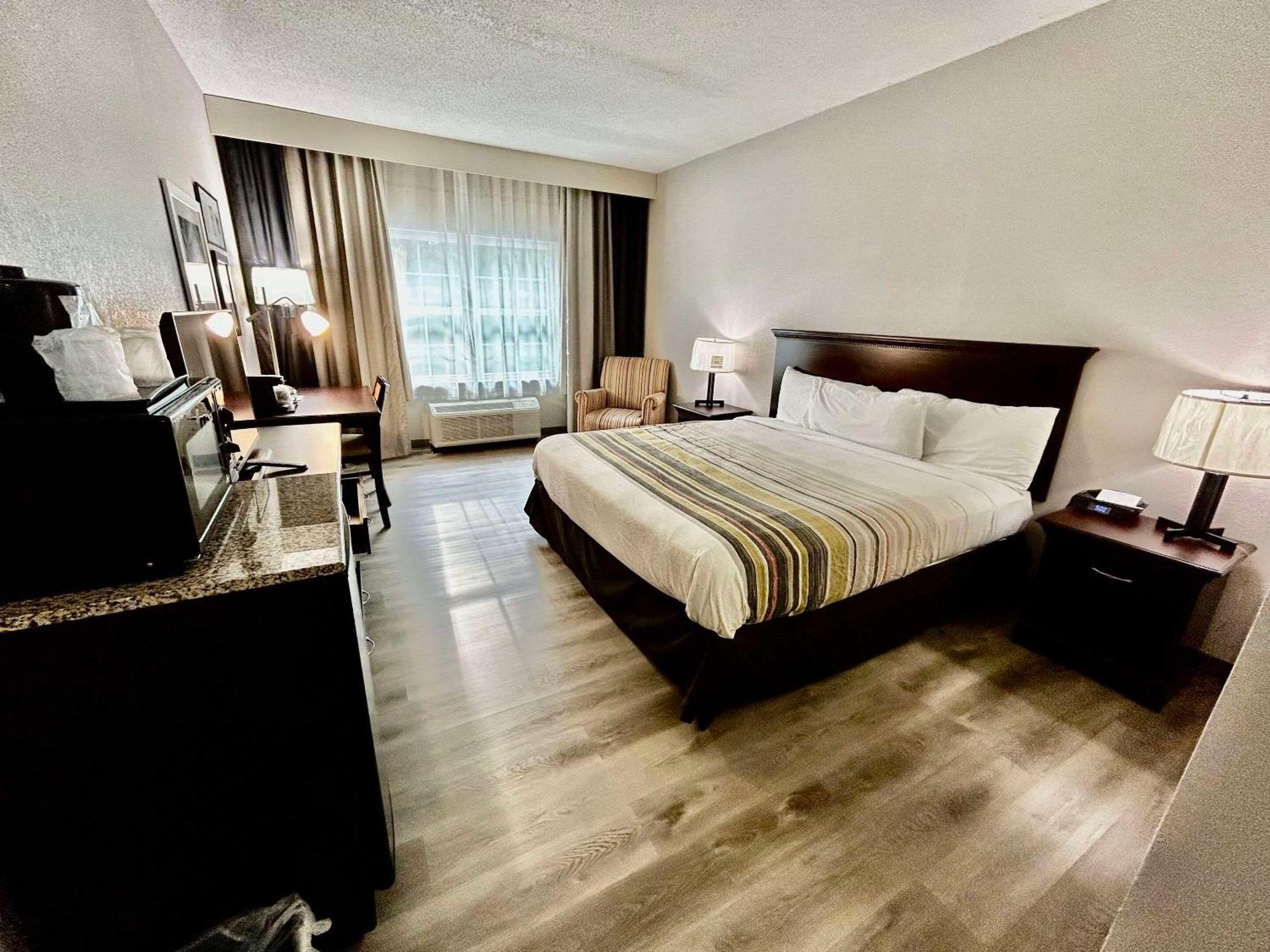 Country Inn & Suites By Radisson, Columbus, Ga Экстерьер фото